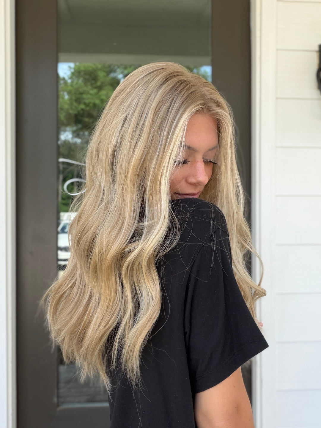 Anniston (S) 22” Lace Top Wig