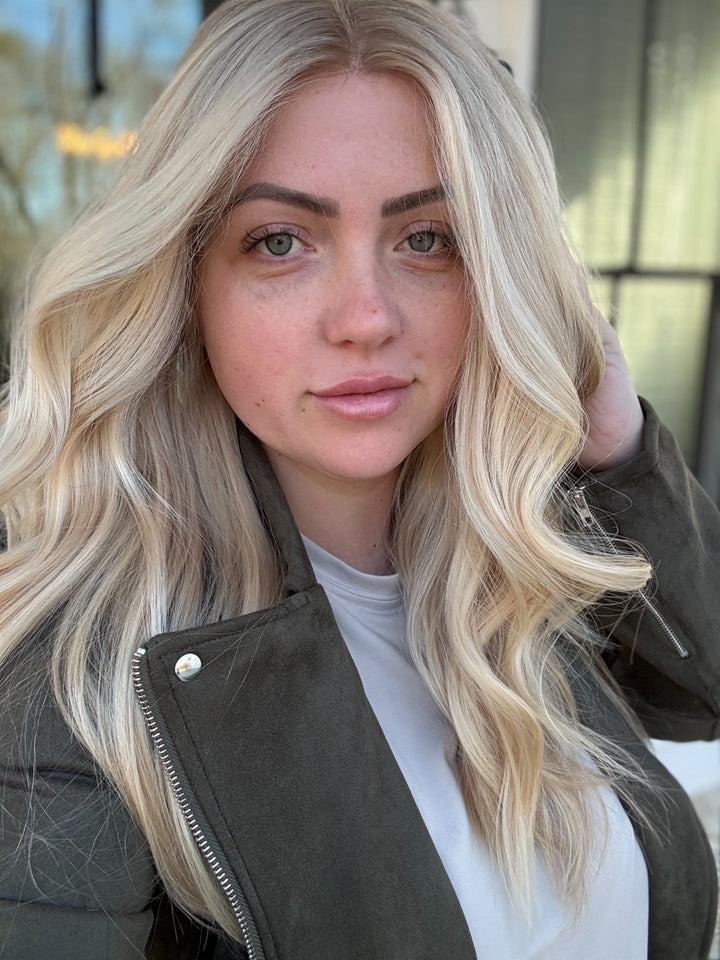 “Demi” 22” [S] Lace Top Wig