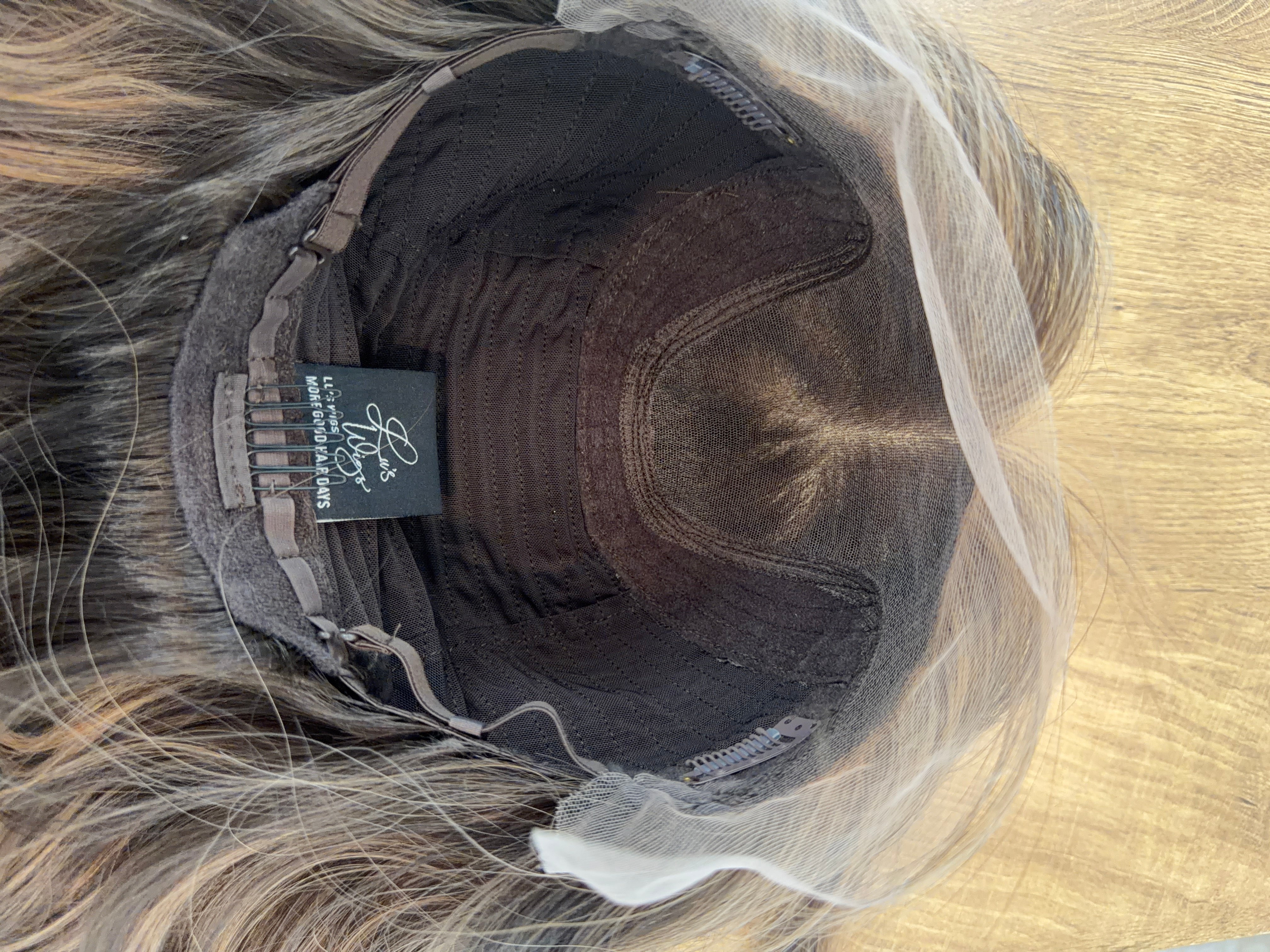 <b>Lisa</b><br> <m>Signature Mongolian Collection</I> <br> 16” Lace Top Wig