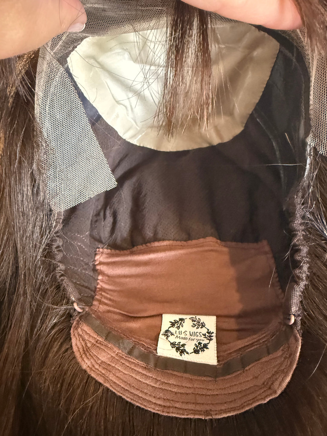 “Veronica” [M] 22” Silk top wig