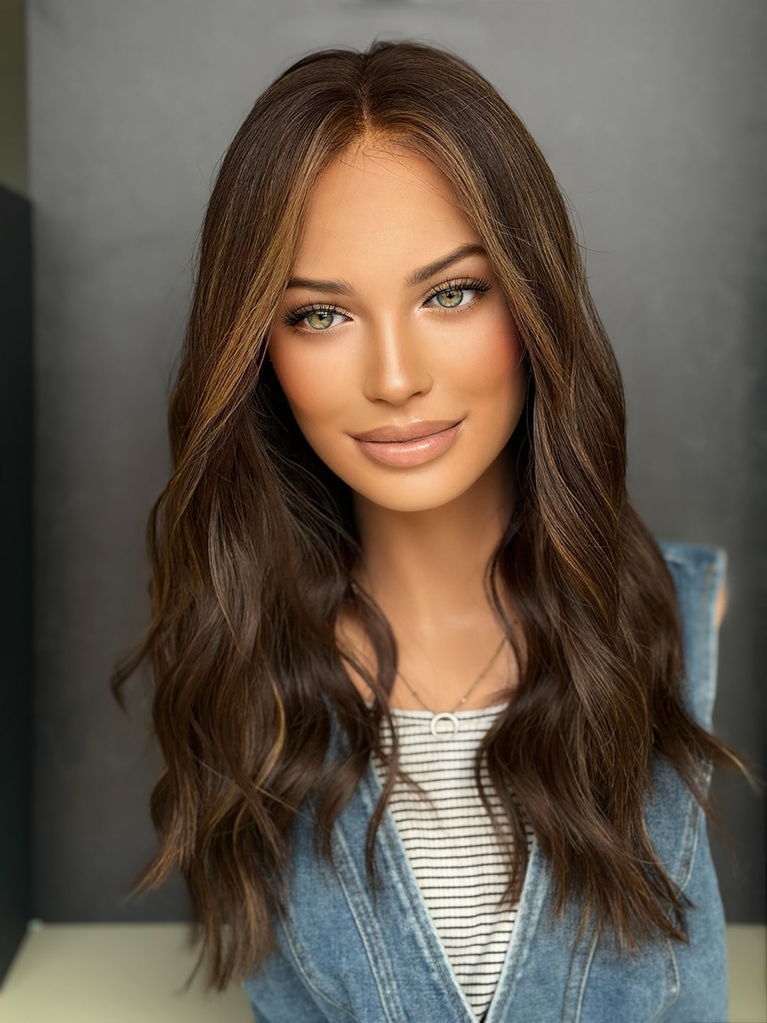 4B 2898 20" [S] Lace Top Wig