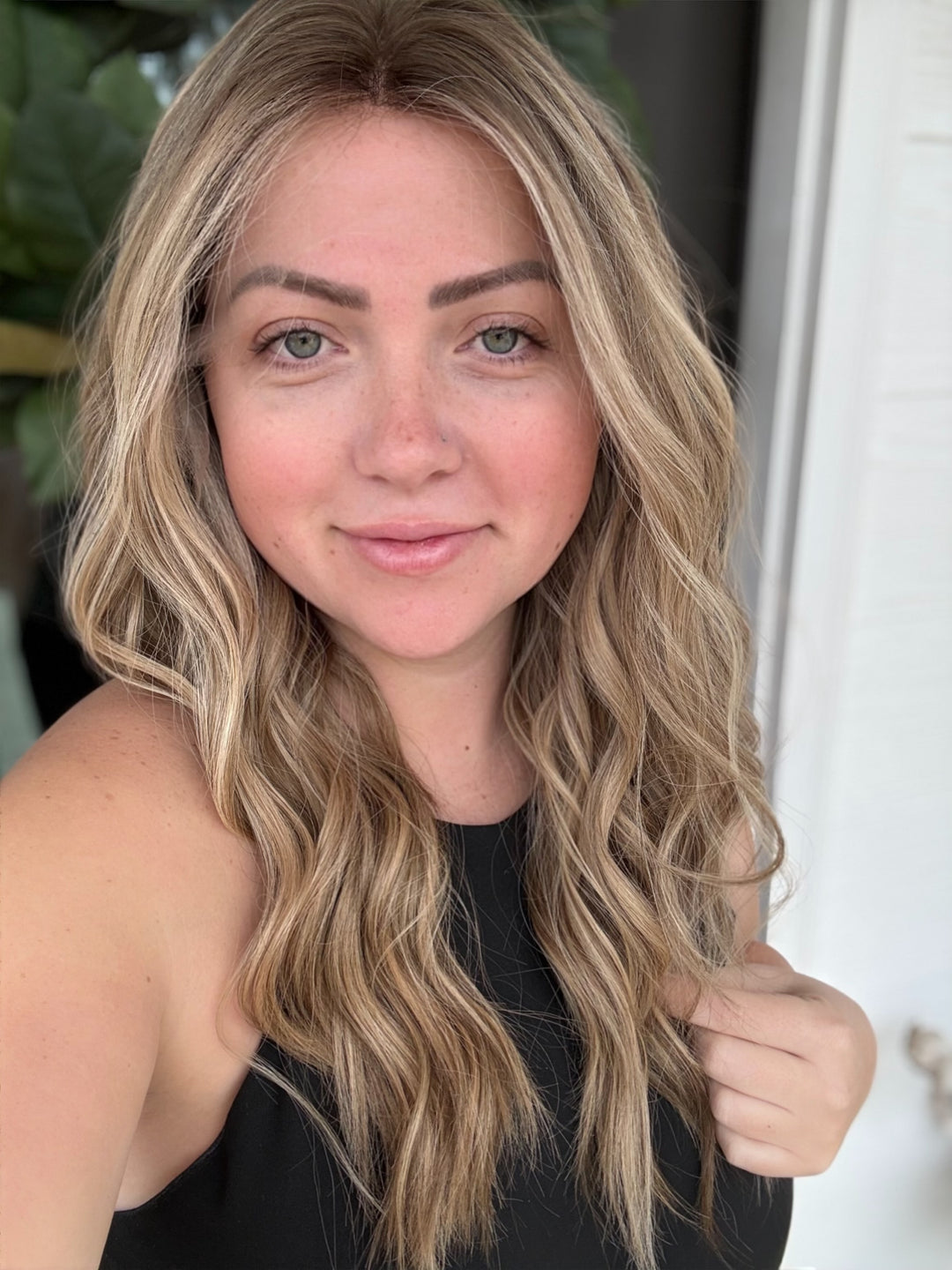 “Alicia” [S] 22” Lace Top Wig