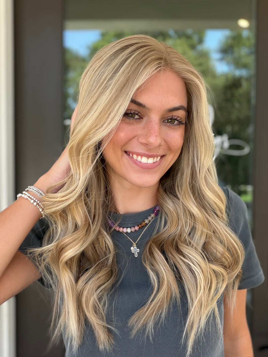 Anniston (XS) 22” Lace Top Wig