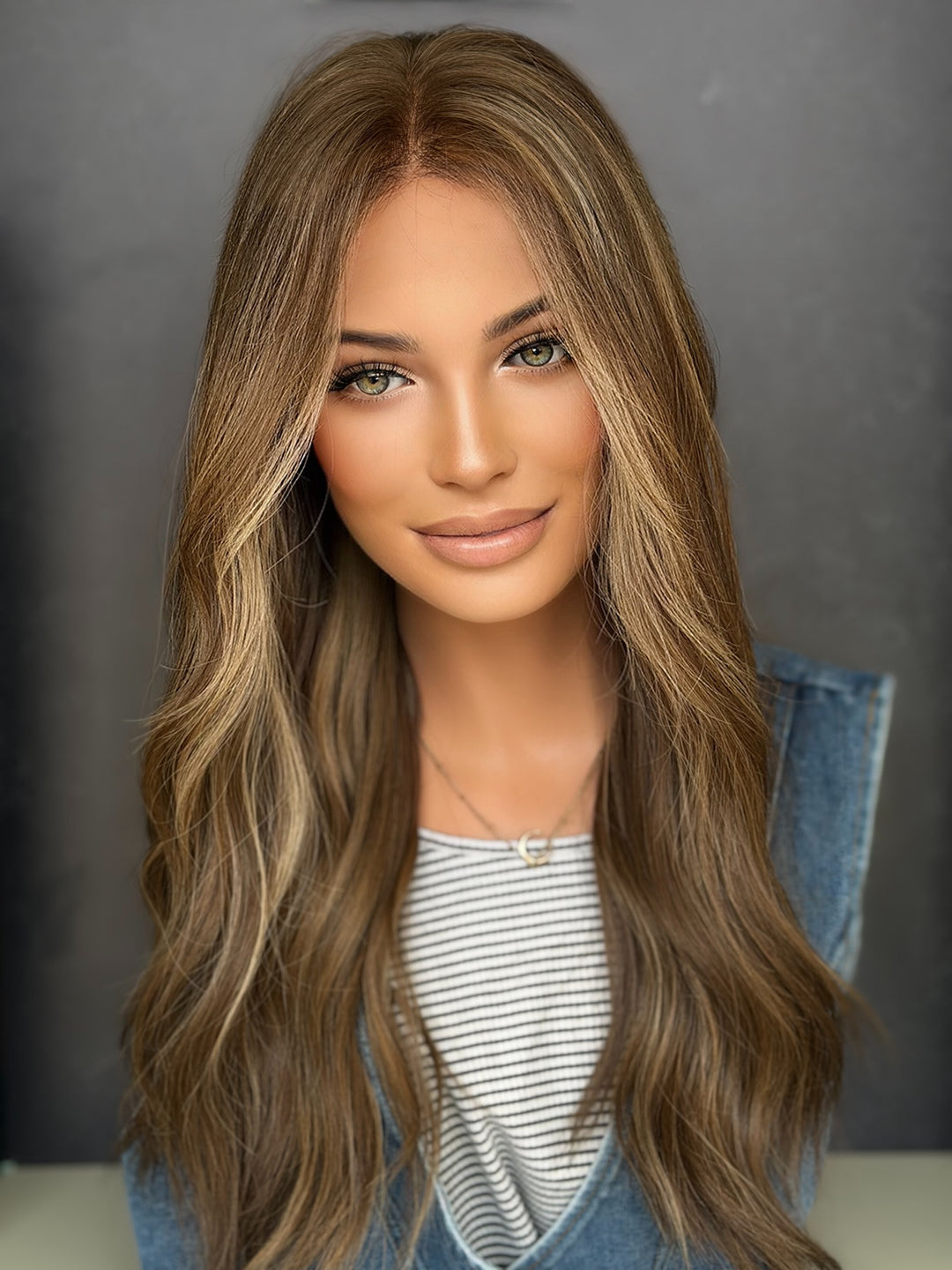 "Etta" [M] 22" Lace Top Wig