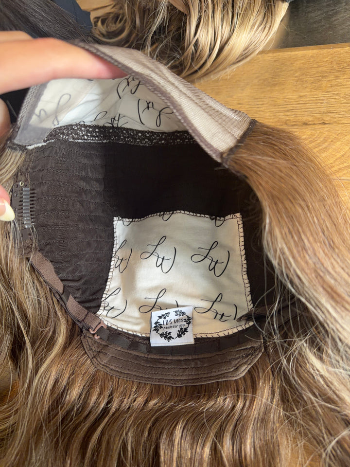 RESALE: SS-0003 “Kathy” Hat Wig (M) 22”