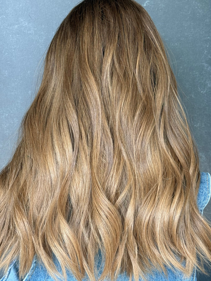 “Autumn” [M] 18” Lace top wig