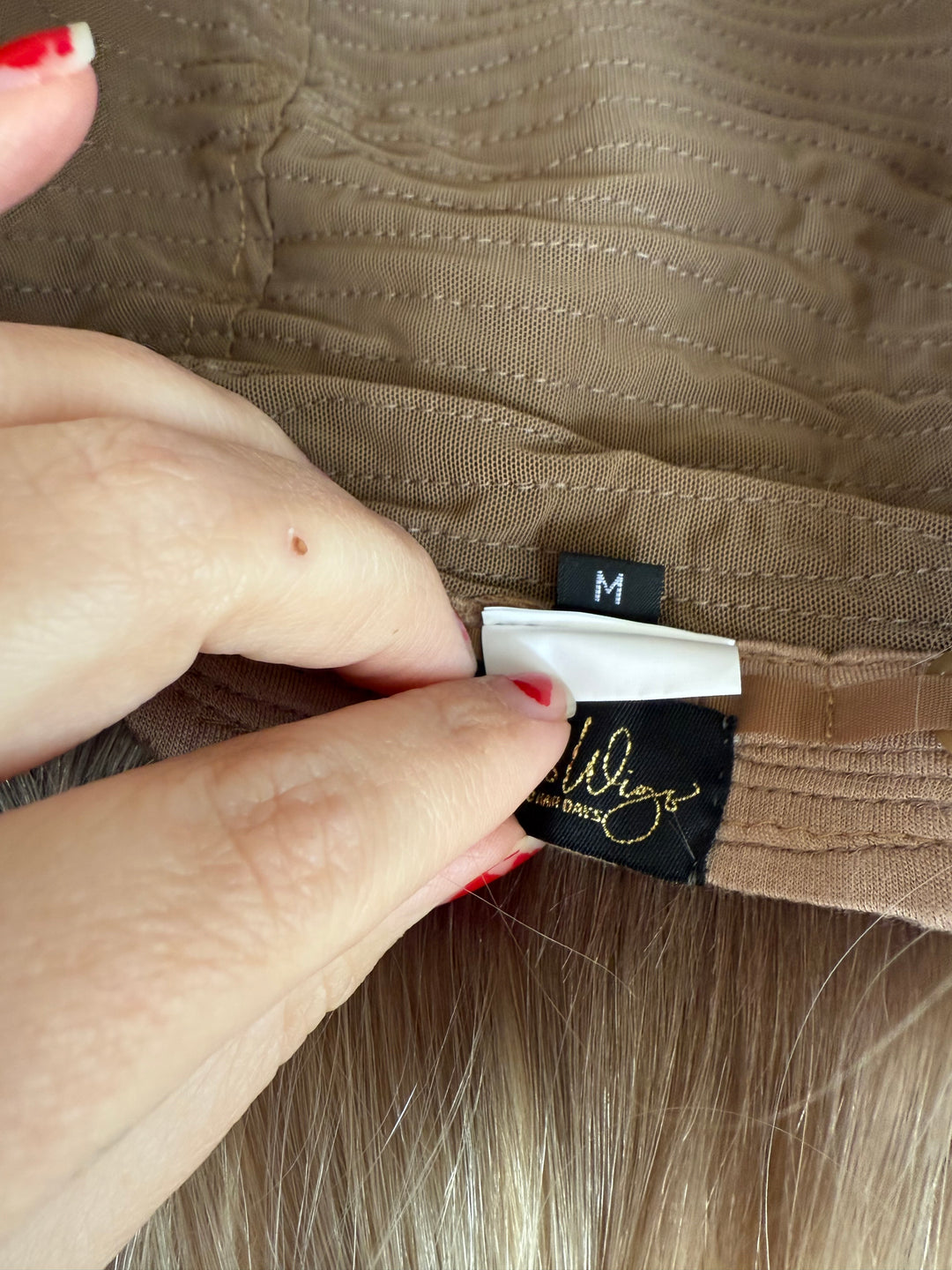 “Karli” [M] 20” Lace Top Wig