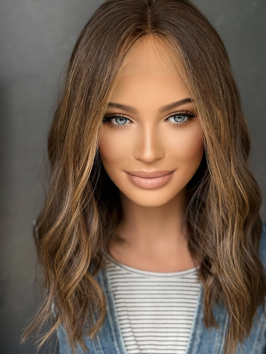 “Lisa” [M] 18” Lace top wig