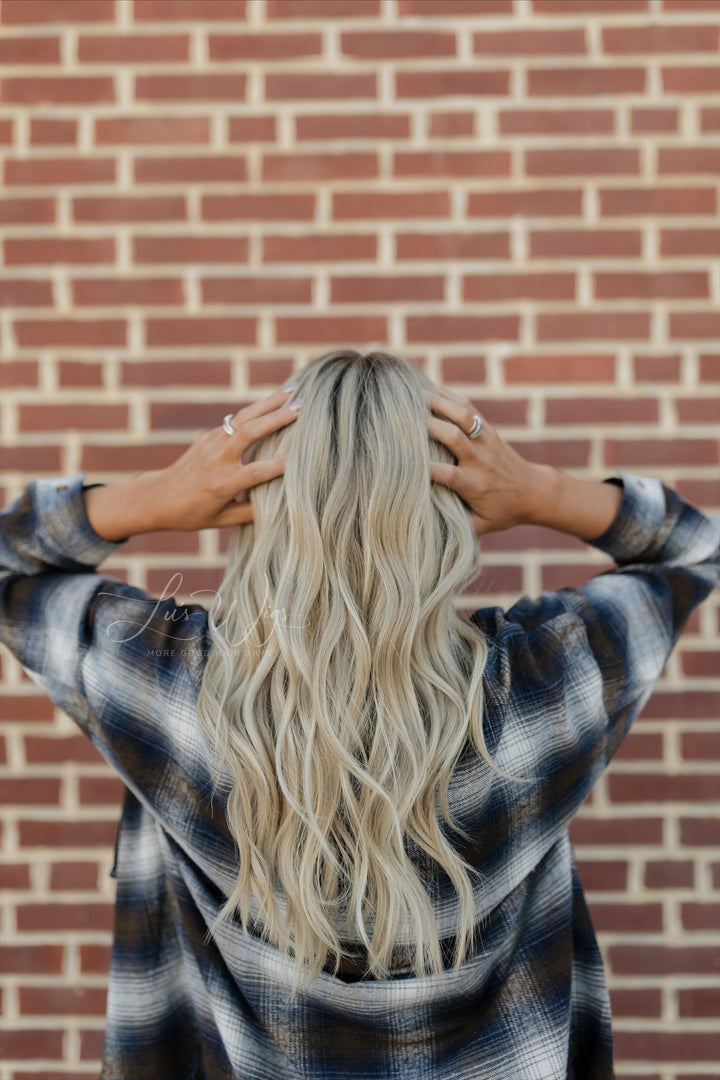 “Esme” [M] 20” Glam Lace Top Wig