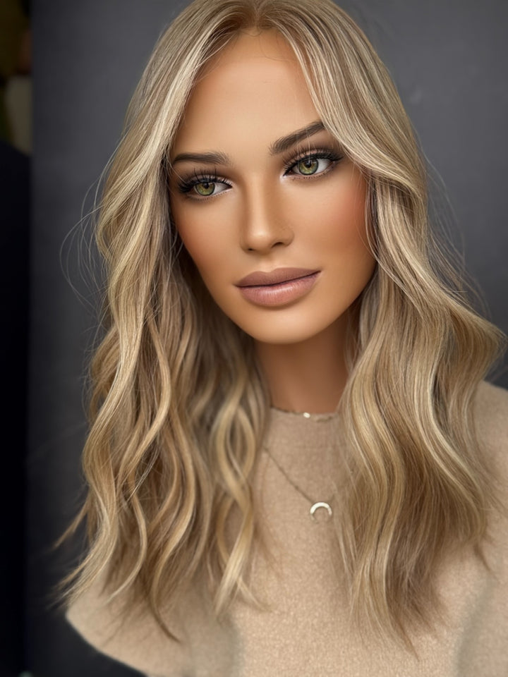 “Anniston” 18” Lace Top Topper