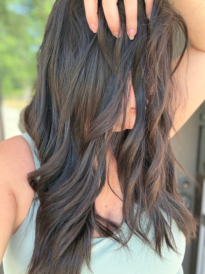 “Jordyn” [M] 22” Lace Top Wig