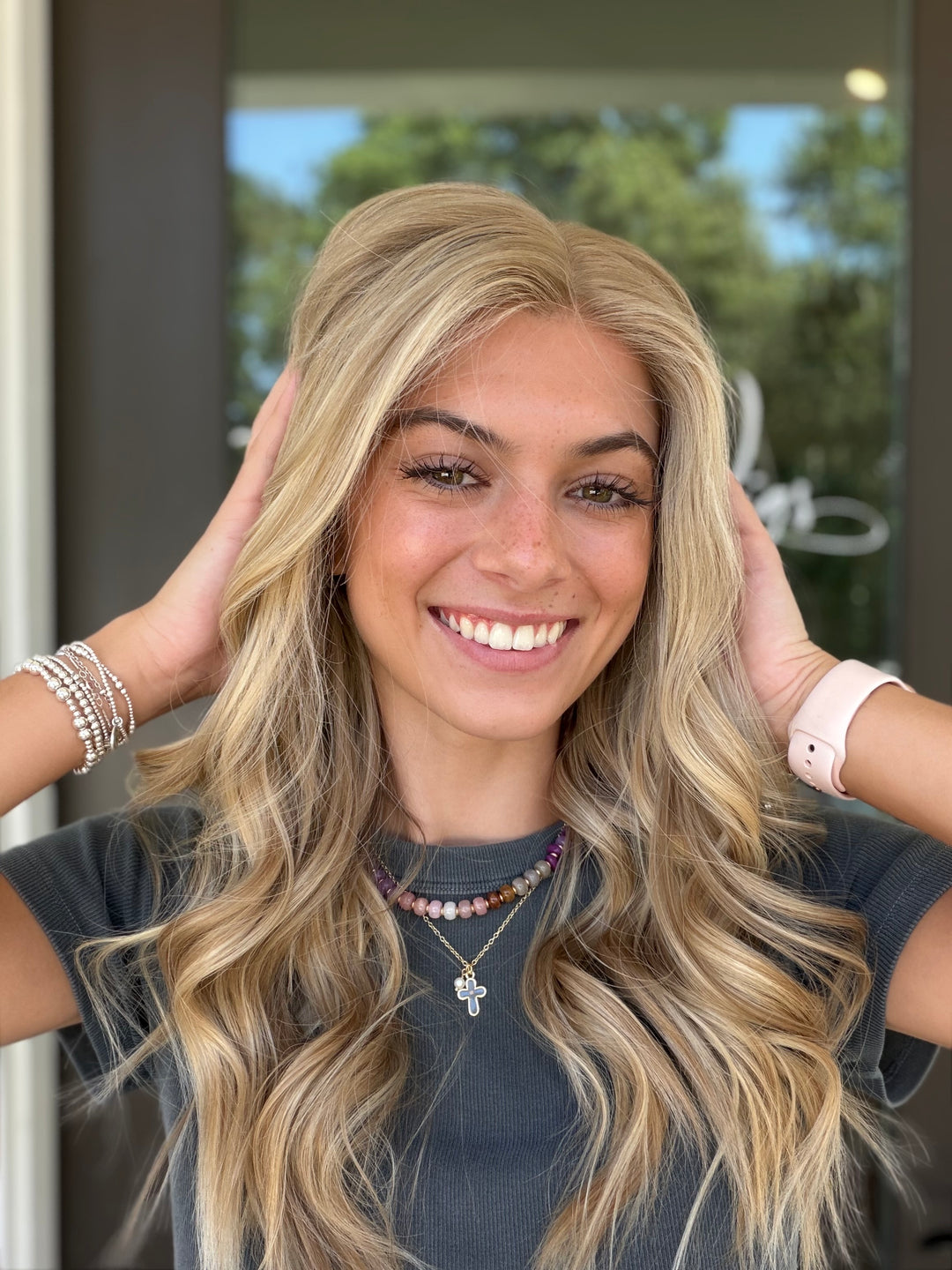 Anniston (XS) 22” Lace Top Wig