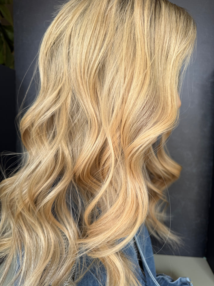 “Stephanie” [M] 20” Lace Top Wig