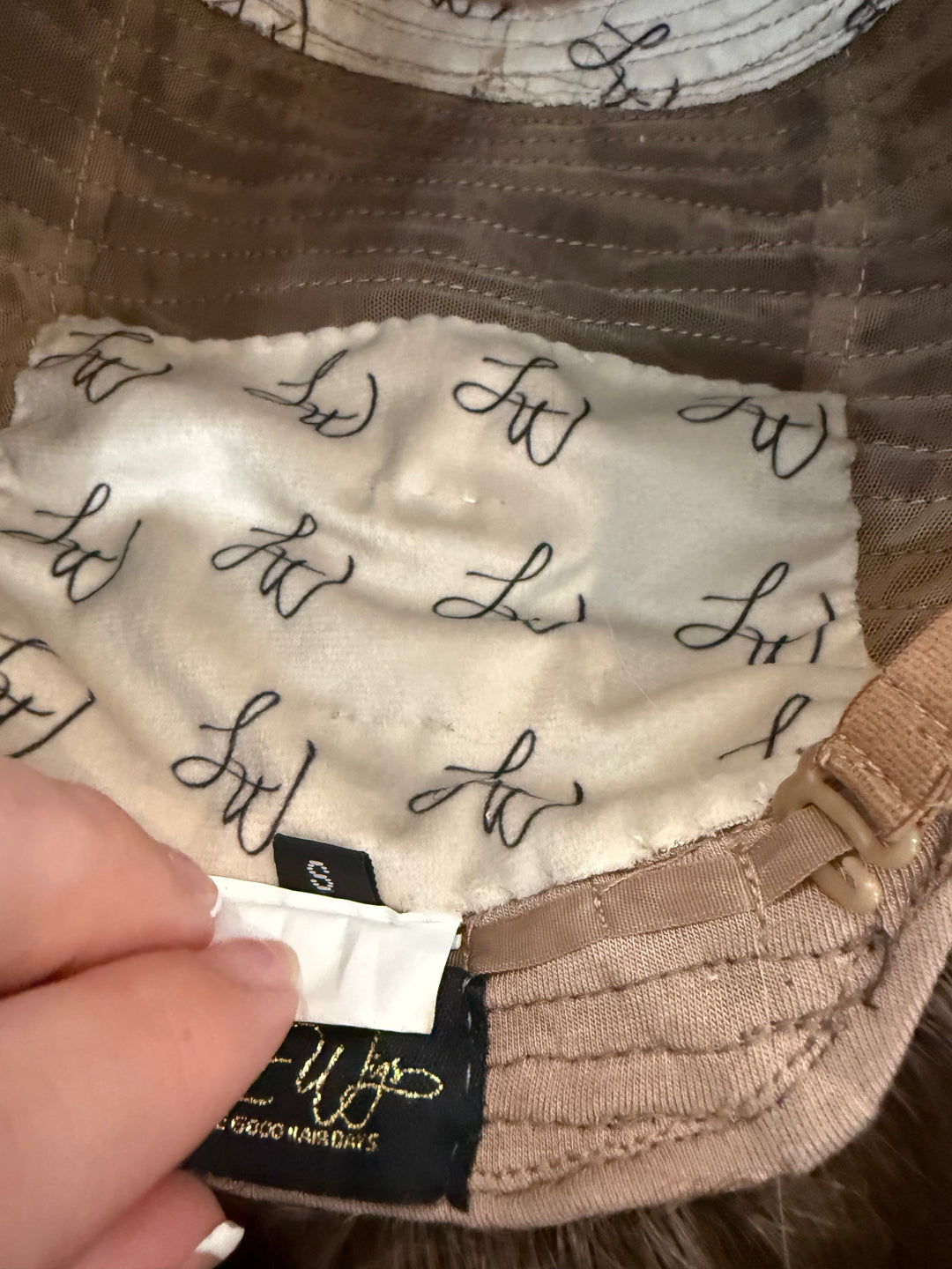 B3003 [S] 22” Lace top wig