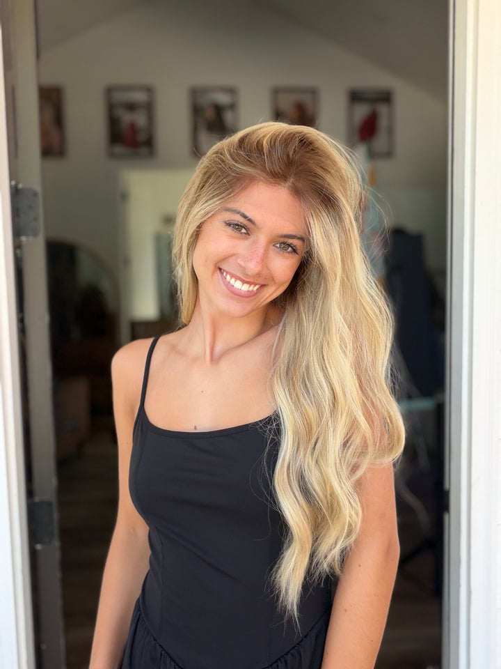 “B3008” (M) 24” Lace Top Wig