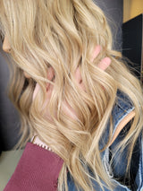 “Anniston” [M] 20” Lace Top Wig