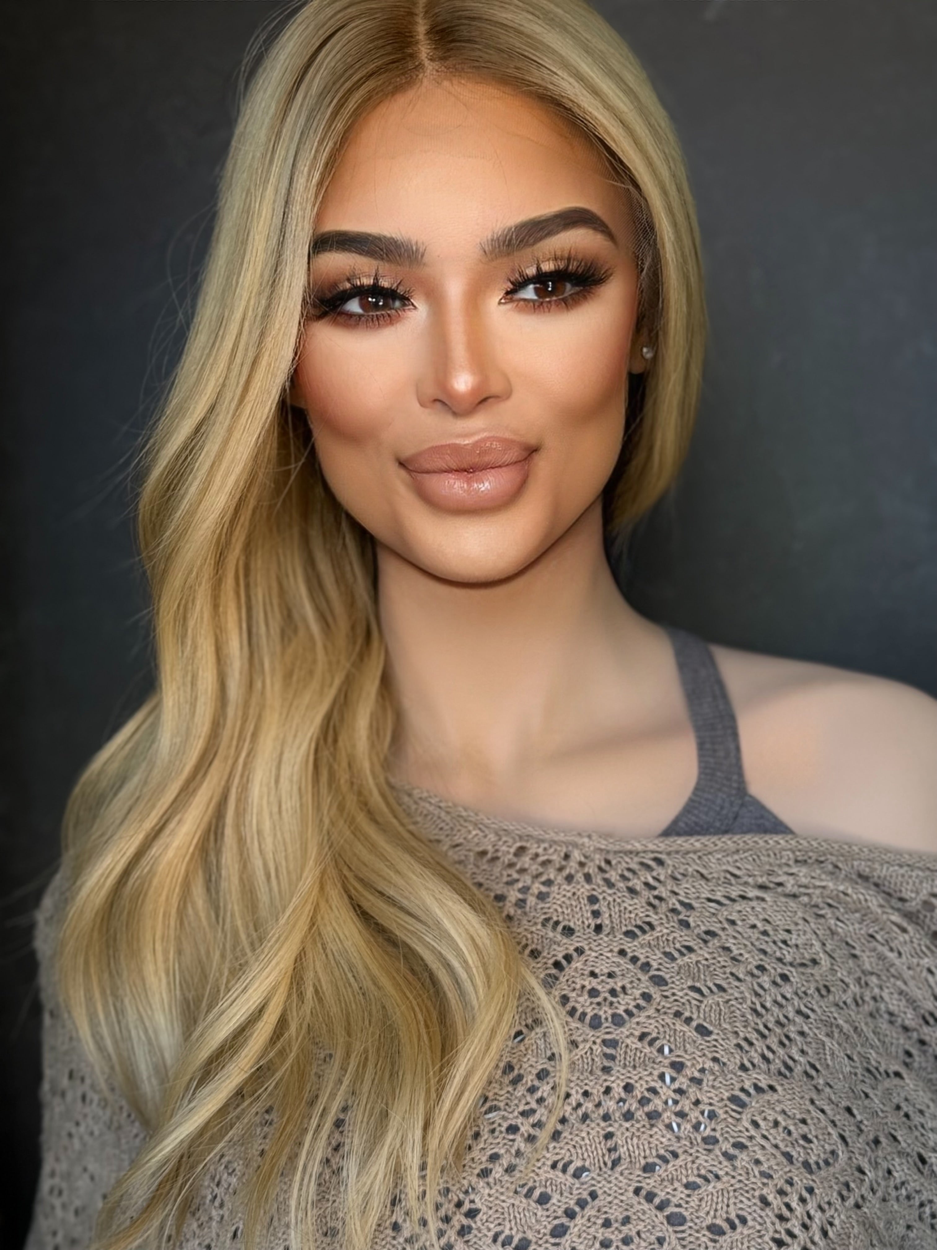 “Celeste” [M] 20” Glam Collection