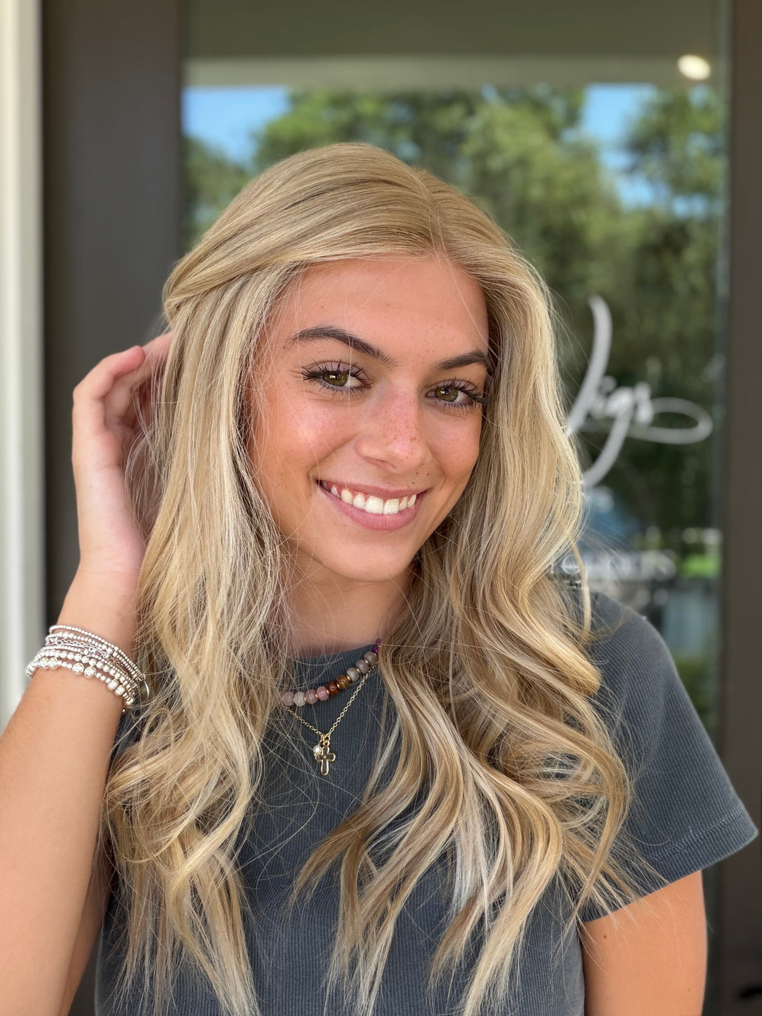 Anniston (XS) 22” Lace Top Wig