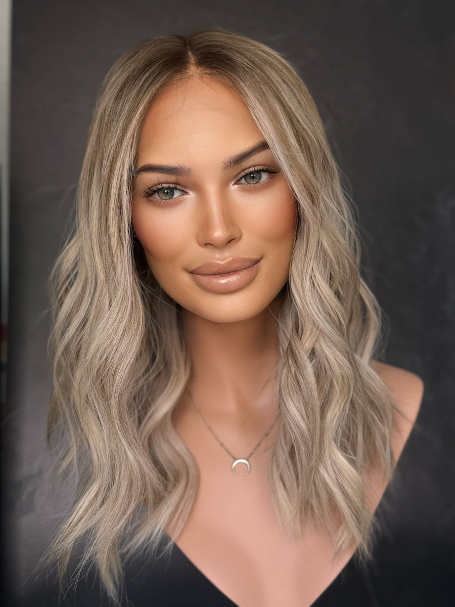 “Annalise” [S] 18” Lace Top Wig