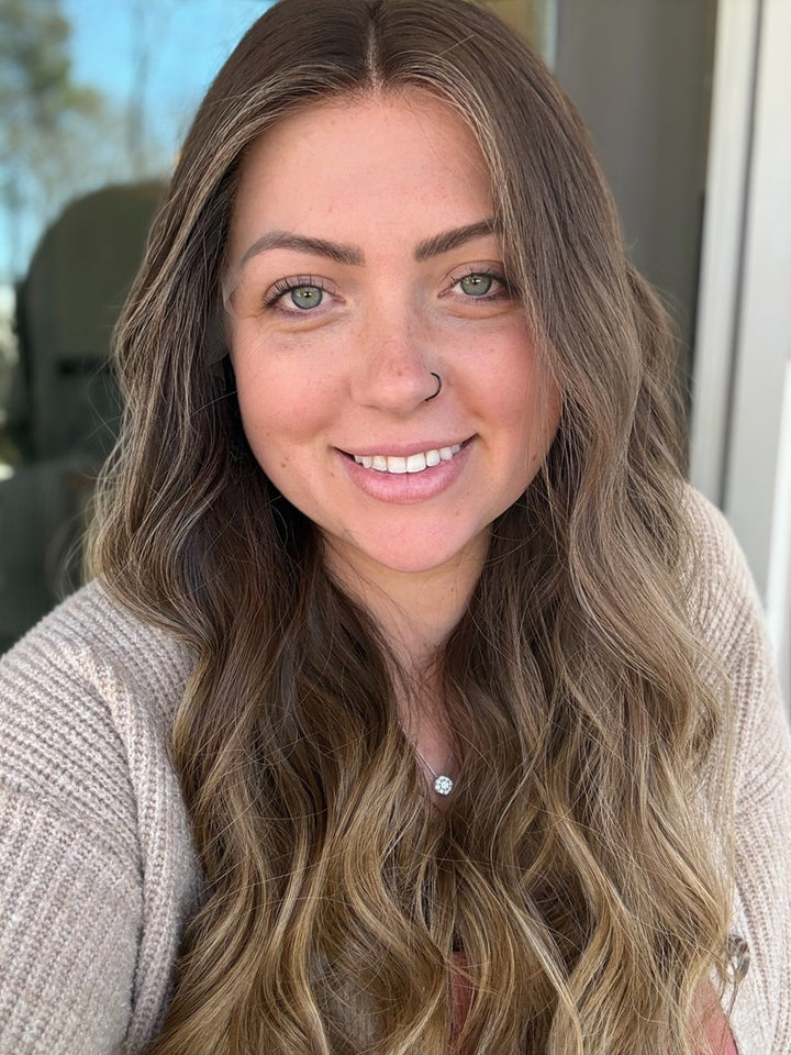 El [M] 24” Lace Top Wig