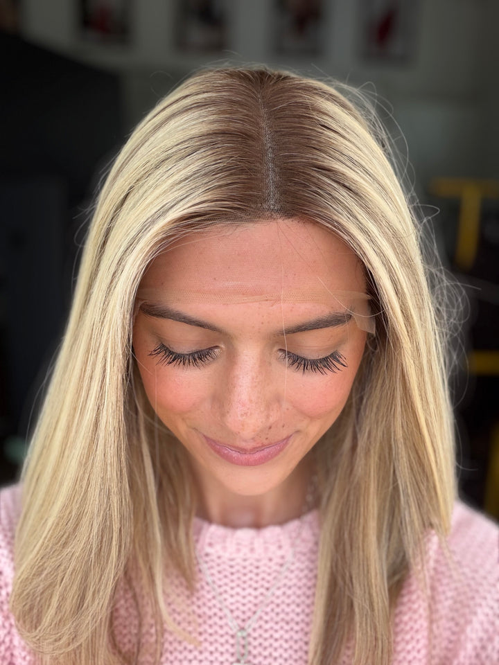 “Sandy” 14” [S] Lace top wig
