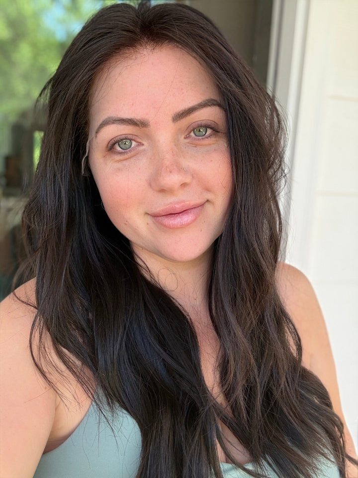 “Jordyn” [M] 22” Lace Top Wig