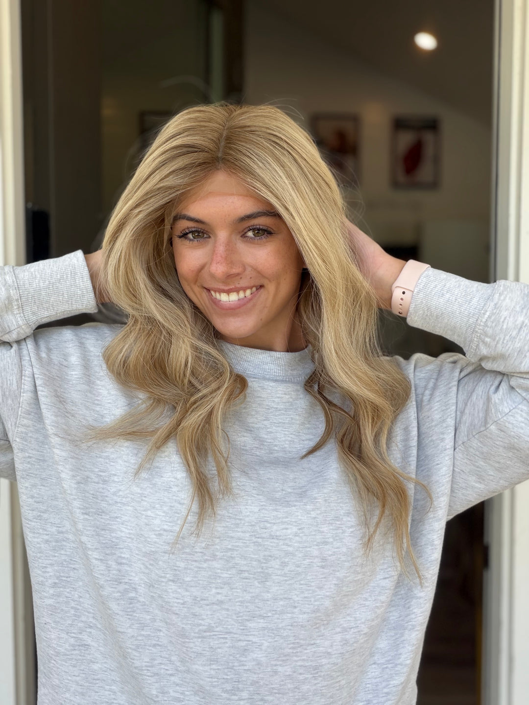 “Rachel” [M] 18” Lace Top Wig