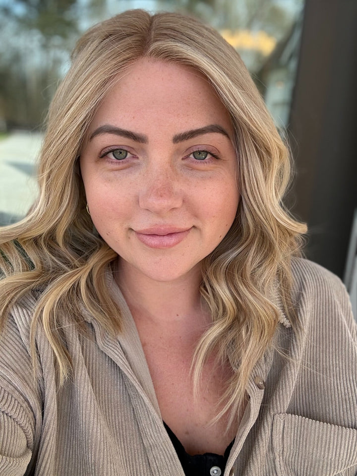 Julianne [M] Lace Top Wig Fully Handied