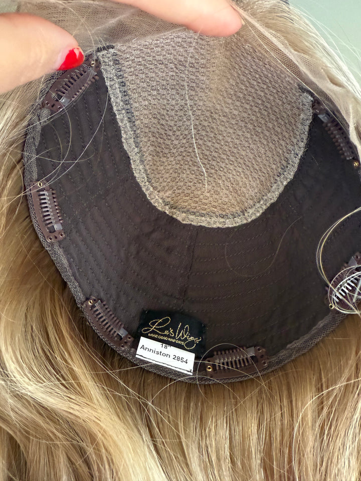 “Anniston” 18” Lace Top Topper