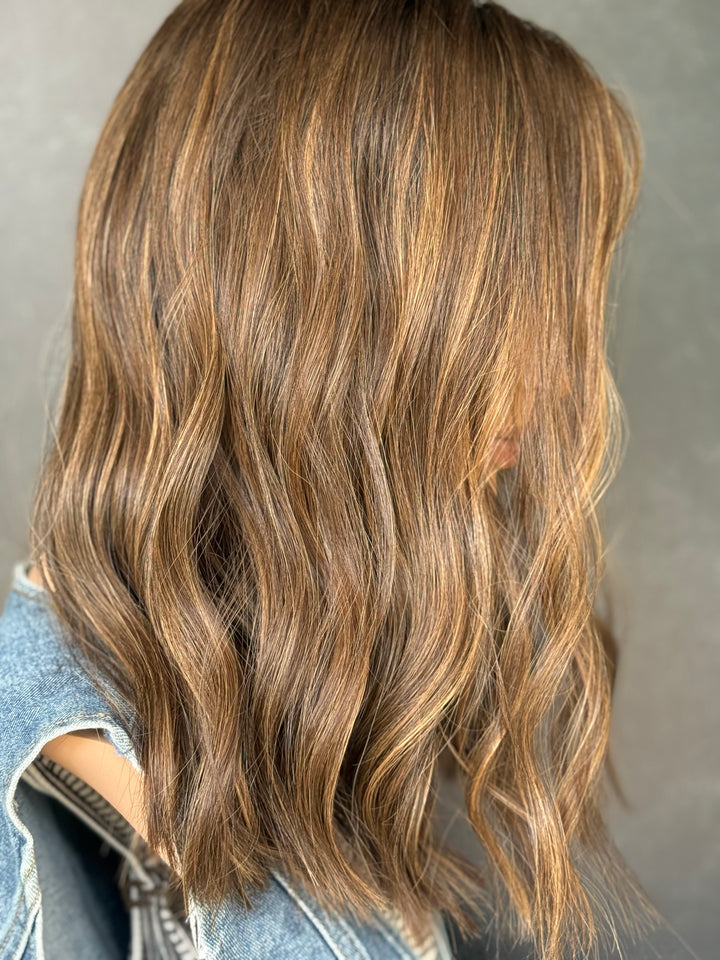 “Lisa” [M] 18” Lace top wig