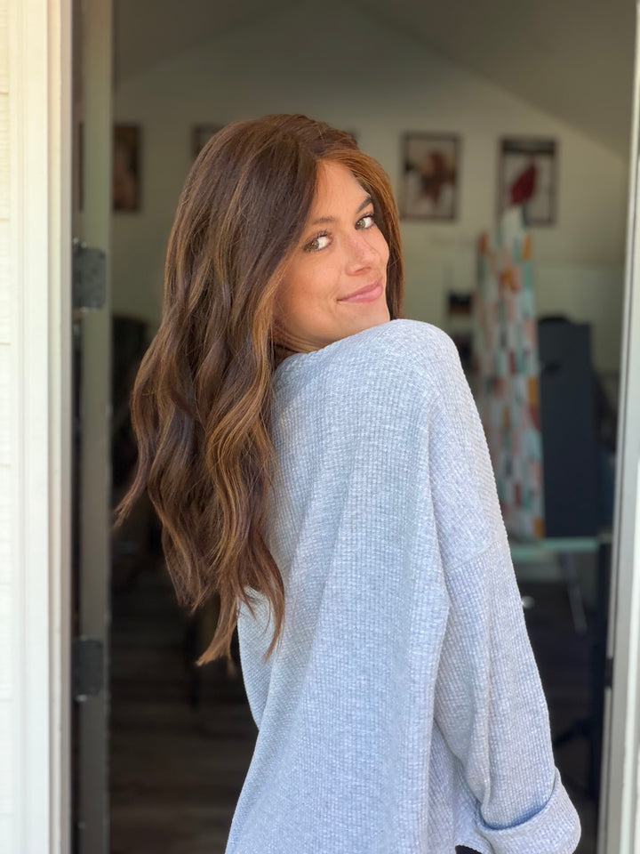 Cora (M) 20” Lace Top Wig