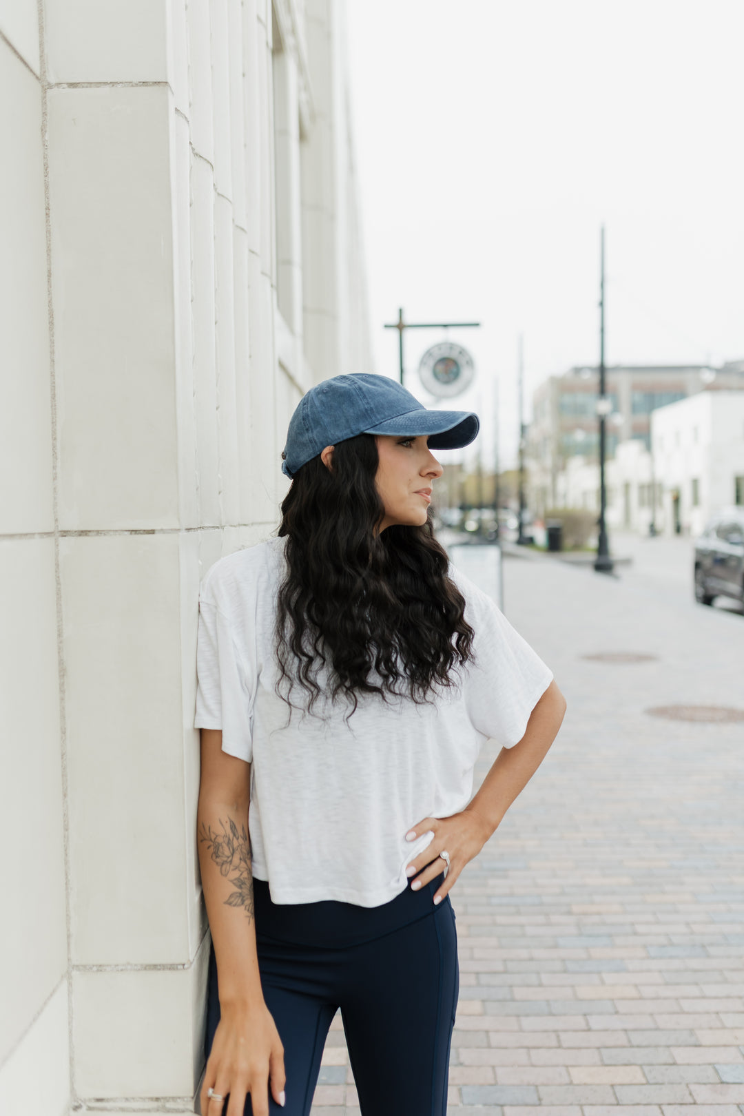 “Wavy Stephanie” Everyday Headband Wig [M] 22”