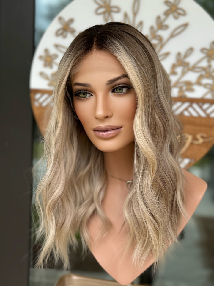 “B2689” [S] 18” Lace Top Wig