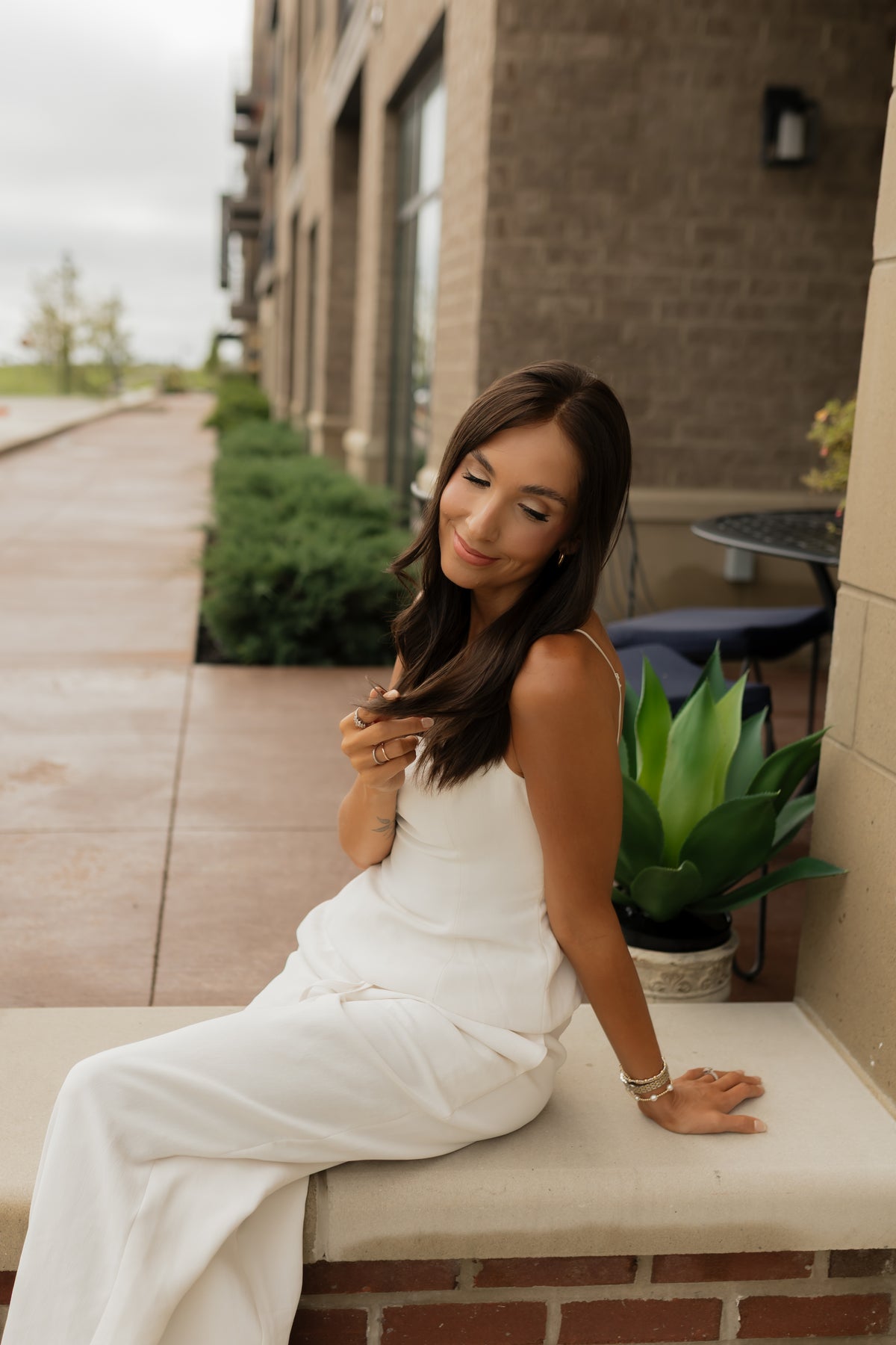 <b>Bella</b><br><u>xs</u> <br> <l> Classic European Collection </l> <br> 20” Lace Top Wig