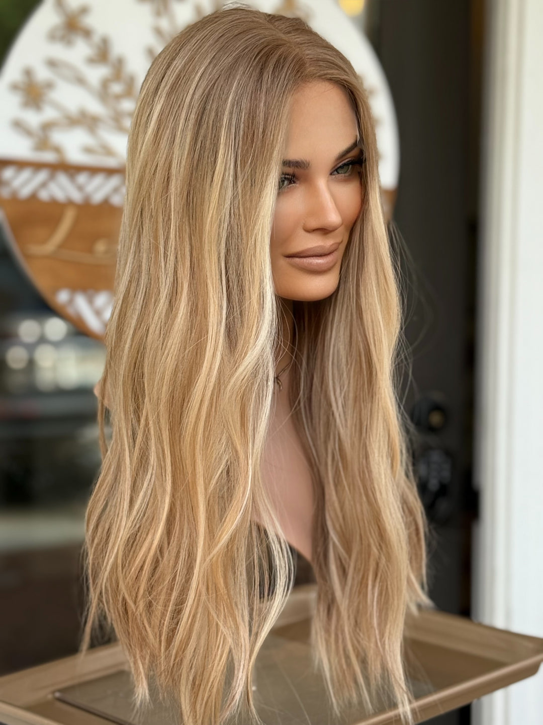 “LT2766” [M] 22” Lace Top Wig