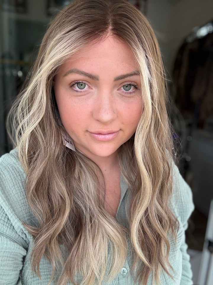 B3003 [S] 22” Lace top wig
