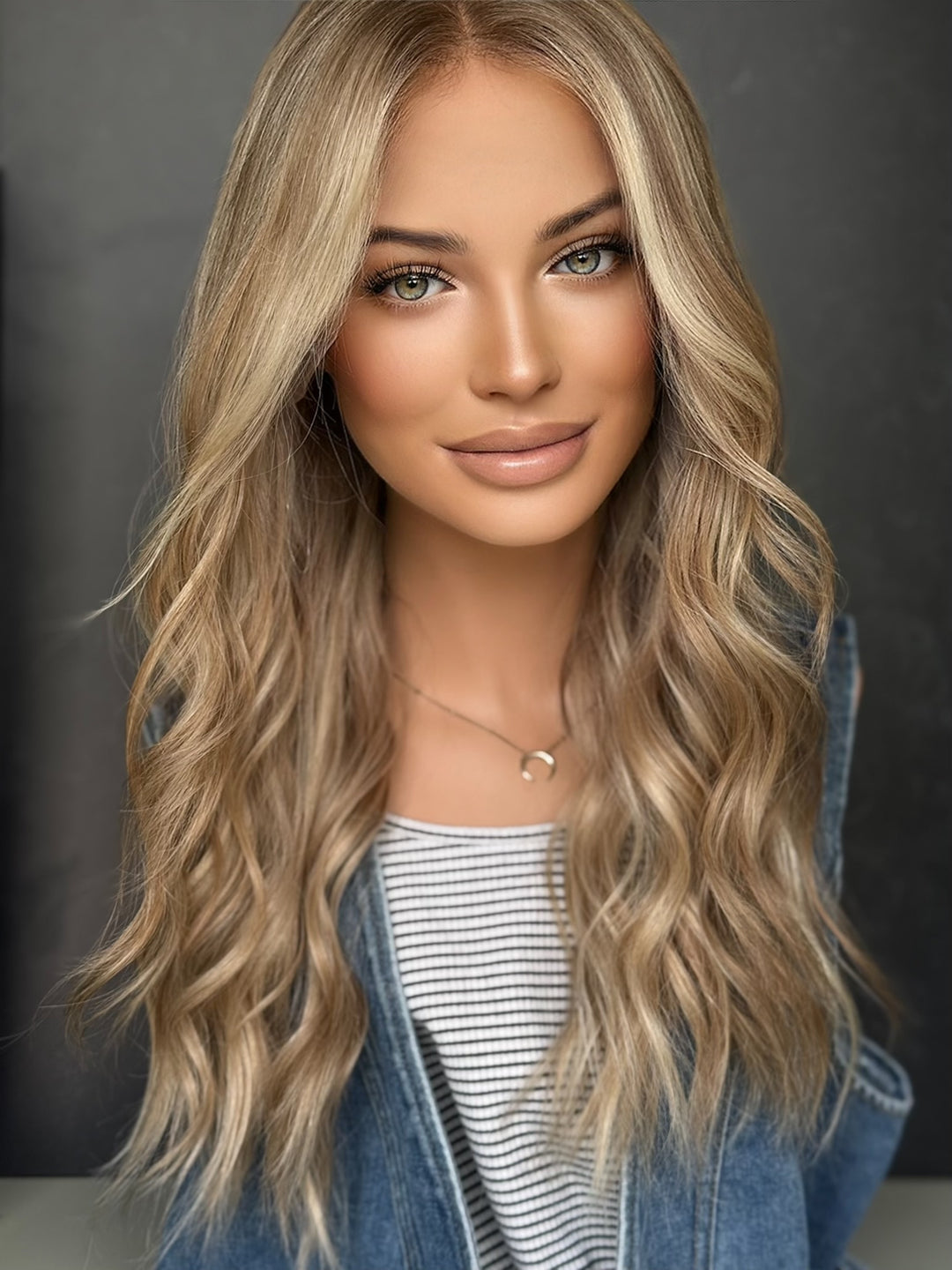 “Anniston” [10x10] 22” lace top topper