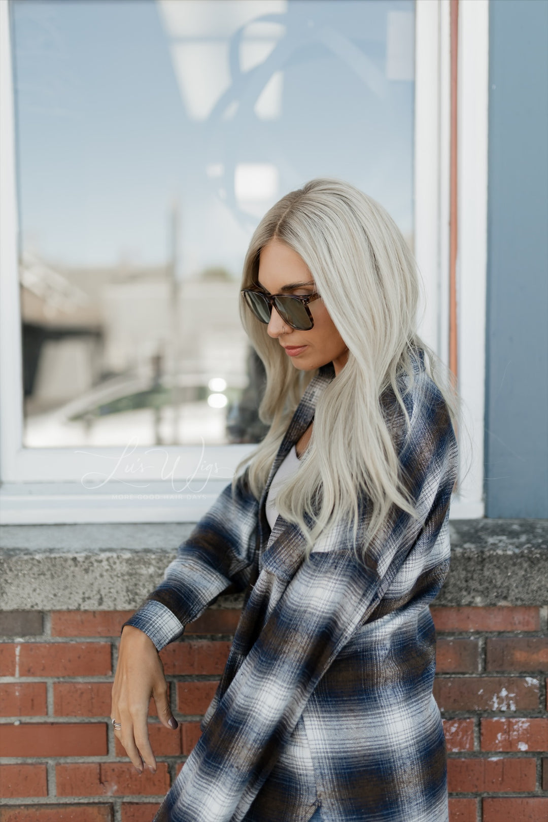 “Celeste” [M] 20” Glam Lace Top Wig