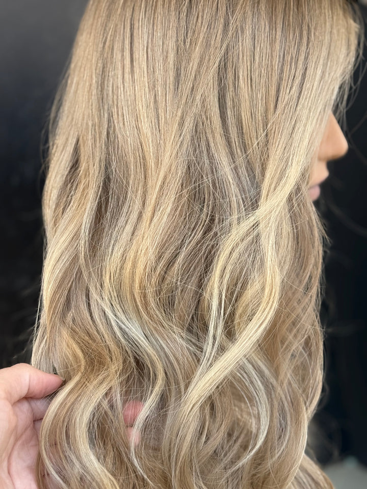 “Norah” 20” Glam Lace Top Wig