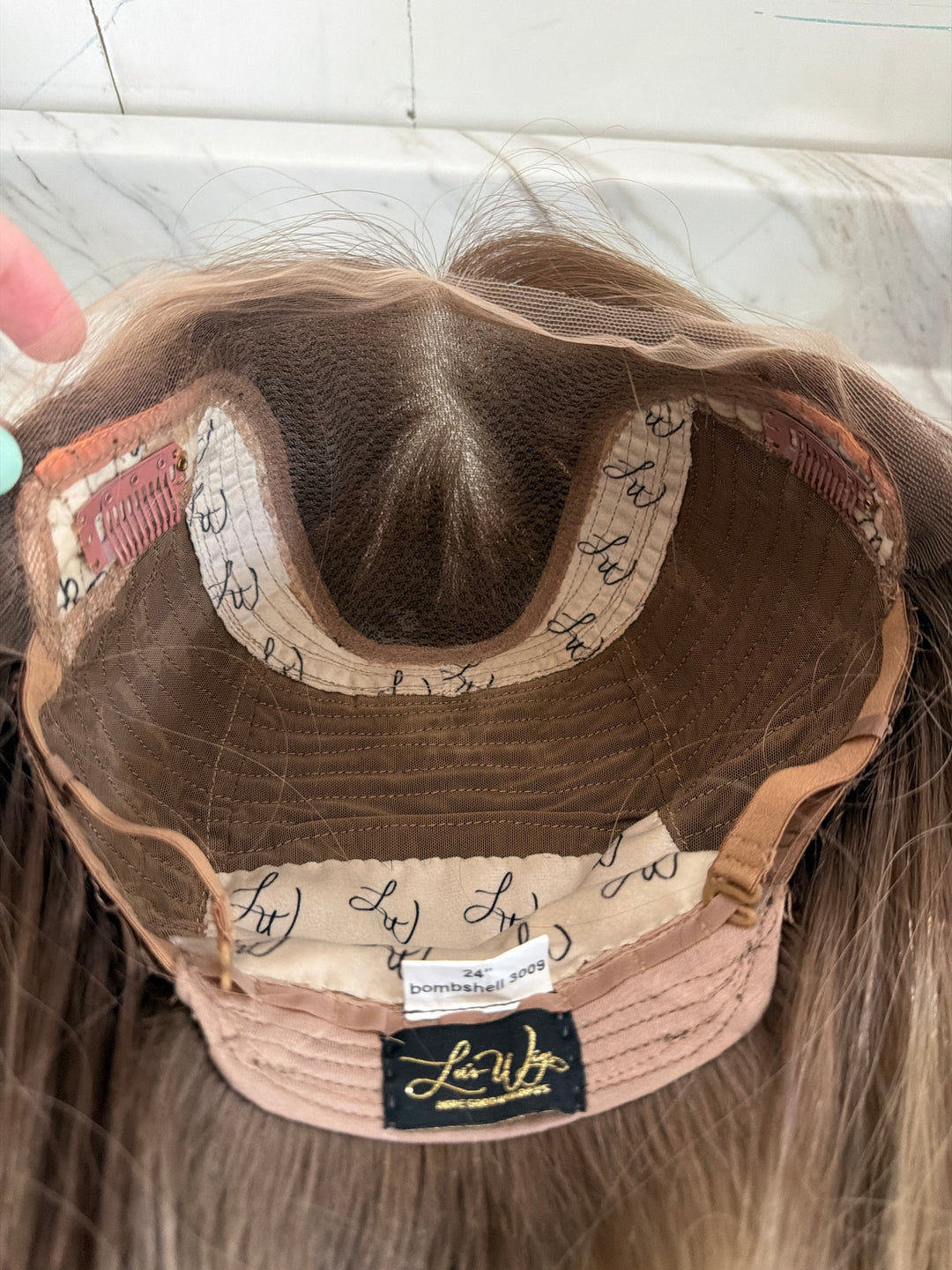 “B3009” (L) 24” Lace Top Wig