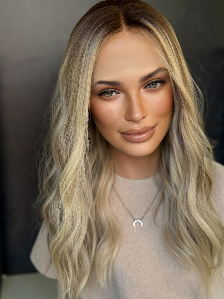 “B2845” [10x11] 20” Lace Top Topper