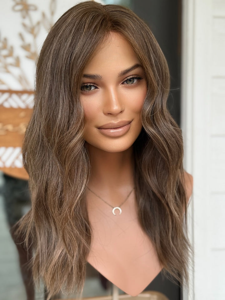 RESALE “Pippa” [M] 20” Lace Top Wig