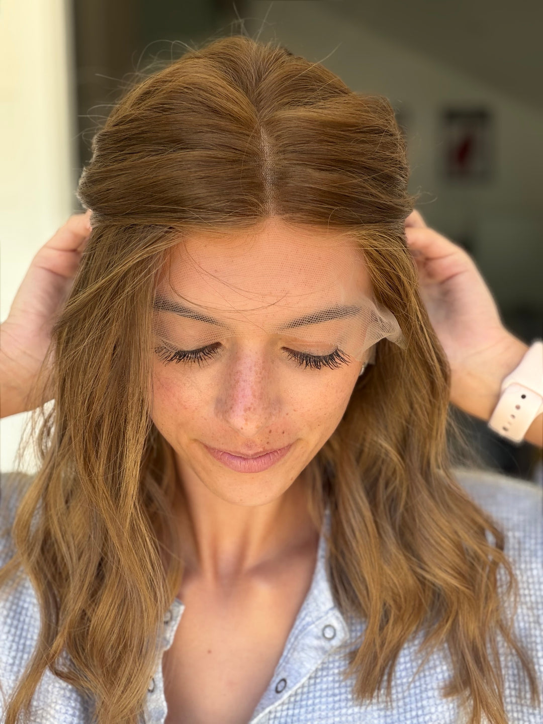 “Autumn” [S] 18” Lace Topper Wig