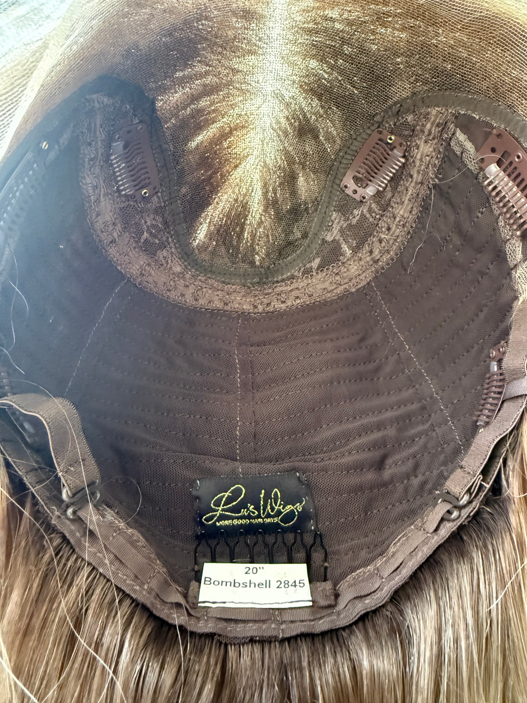 “B2845” [10x11] 20” Lace Top Topper