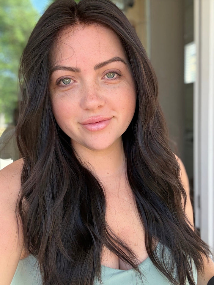 “Jordyn” [M] 22” Lace Top Wig