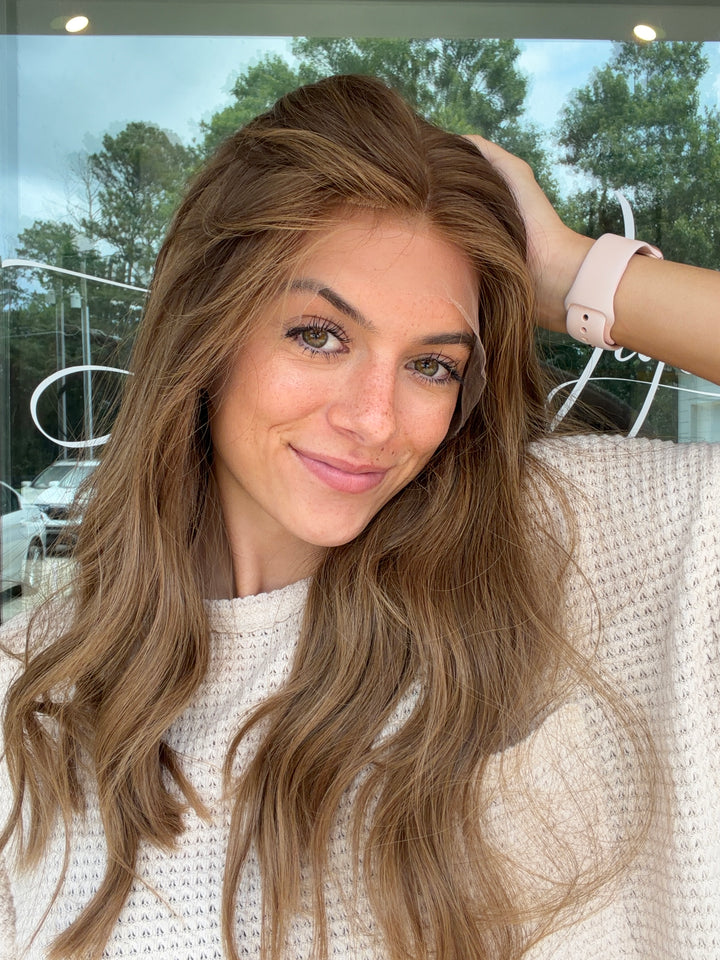 “Autumn” [M] 18” Lace top wig