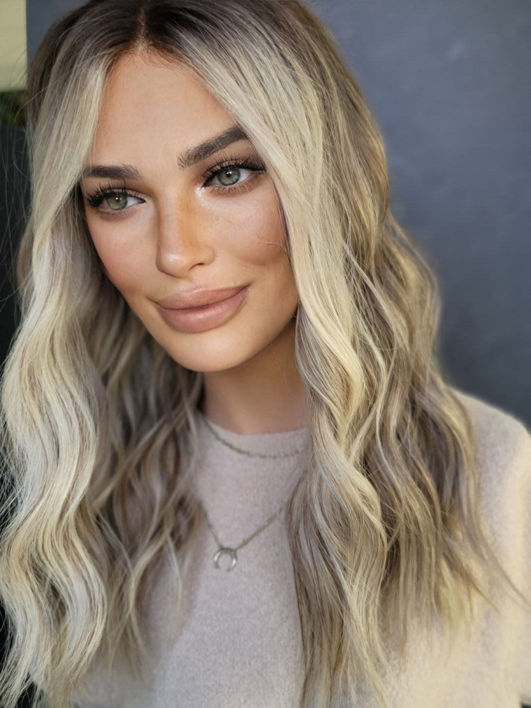 “B2863” [S] 20” Lace Top Wig