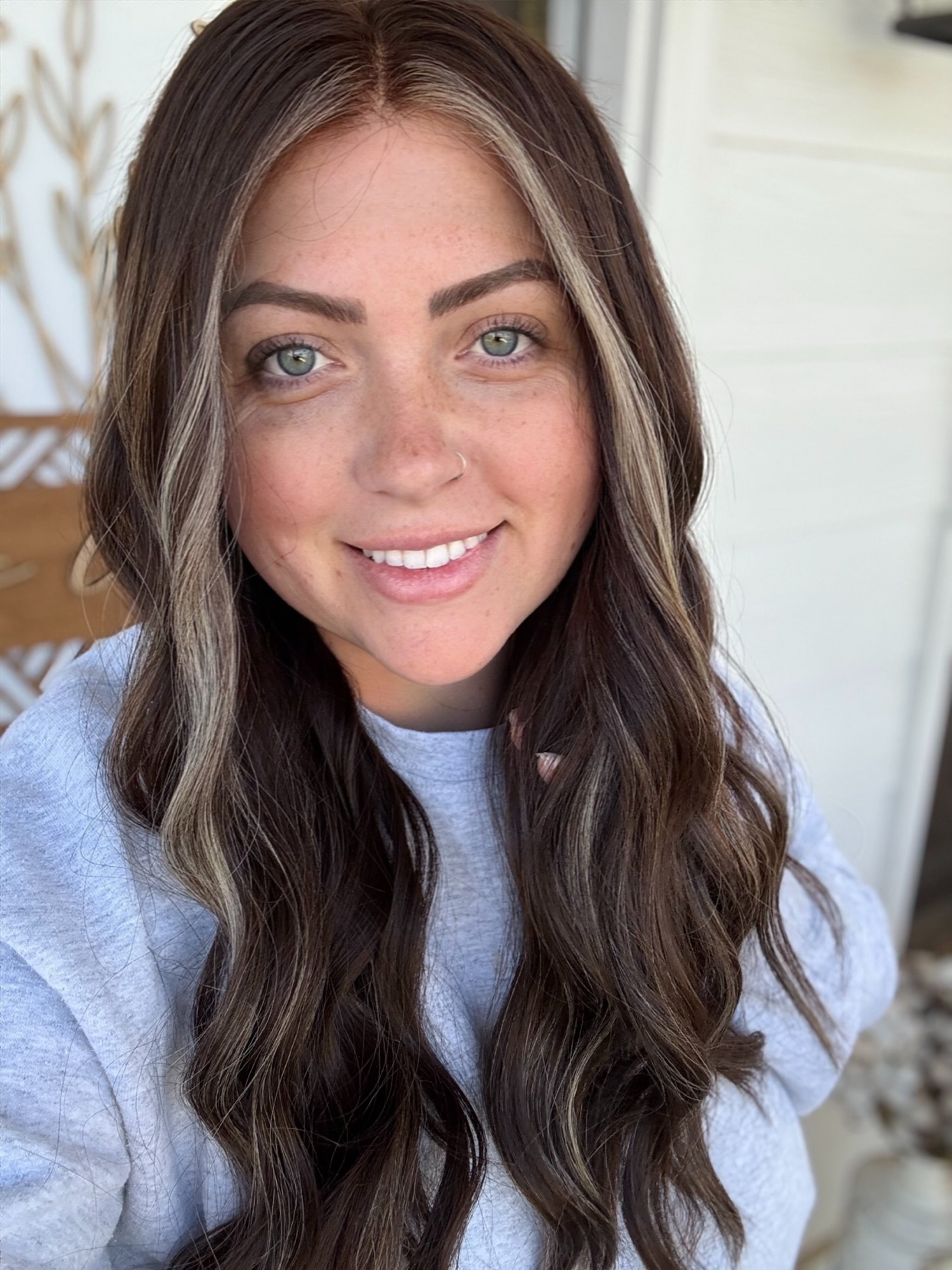 “4b2632” [M] 24” Lace Top Wig