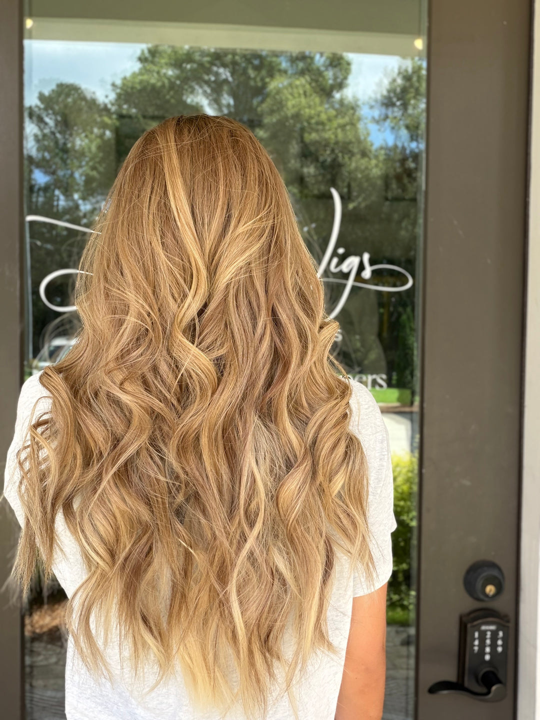 “B3009” (L) 24” Lace Top Wig
