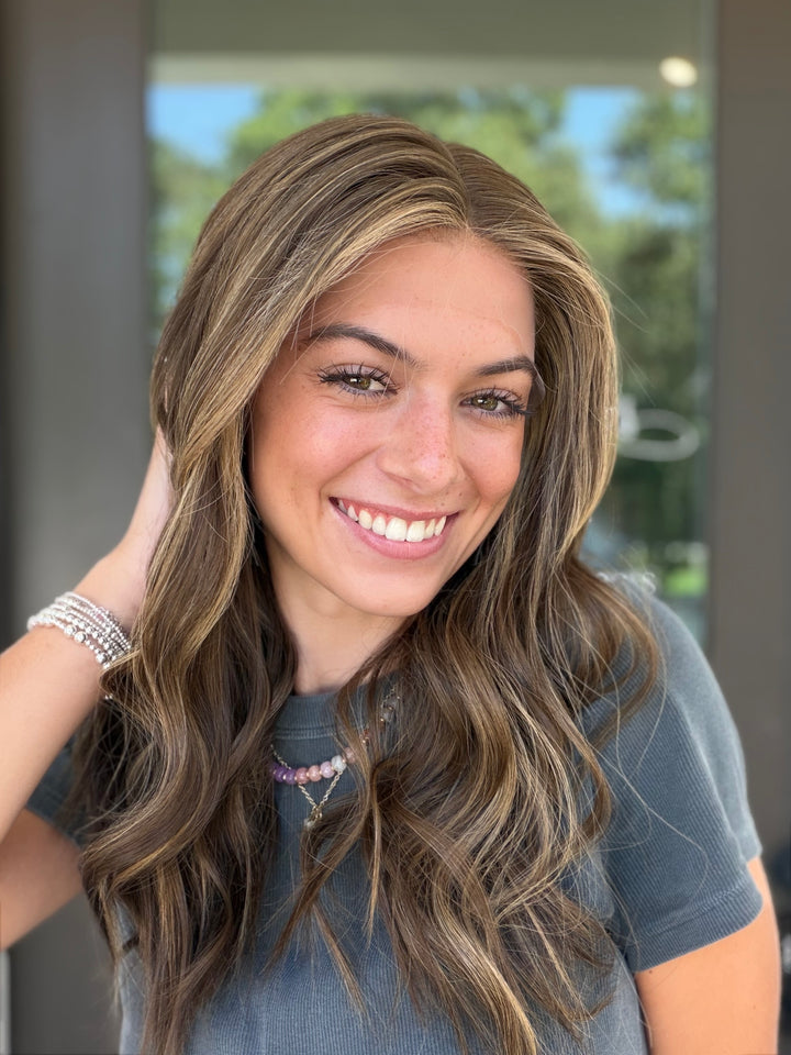 Etta (M) 18” Lace Top Wig
